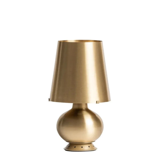 Small table lamps in brass, Designer best table lights, Gold table lamps, Retro large table lamps from europe. 