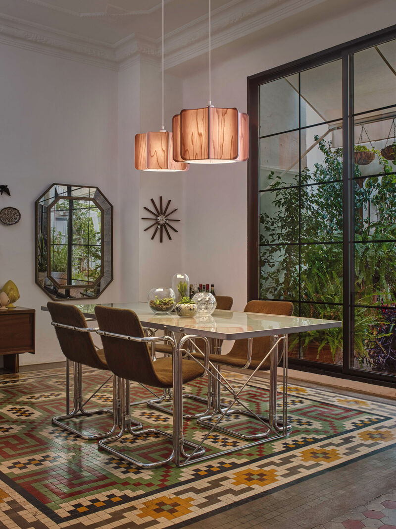 Accent Lighting: Elevating Ambiance Through Thoughtful Detailing