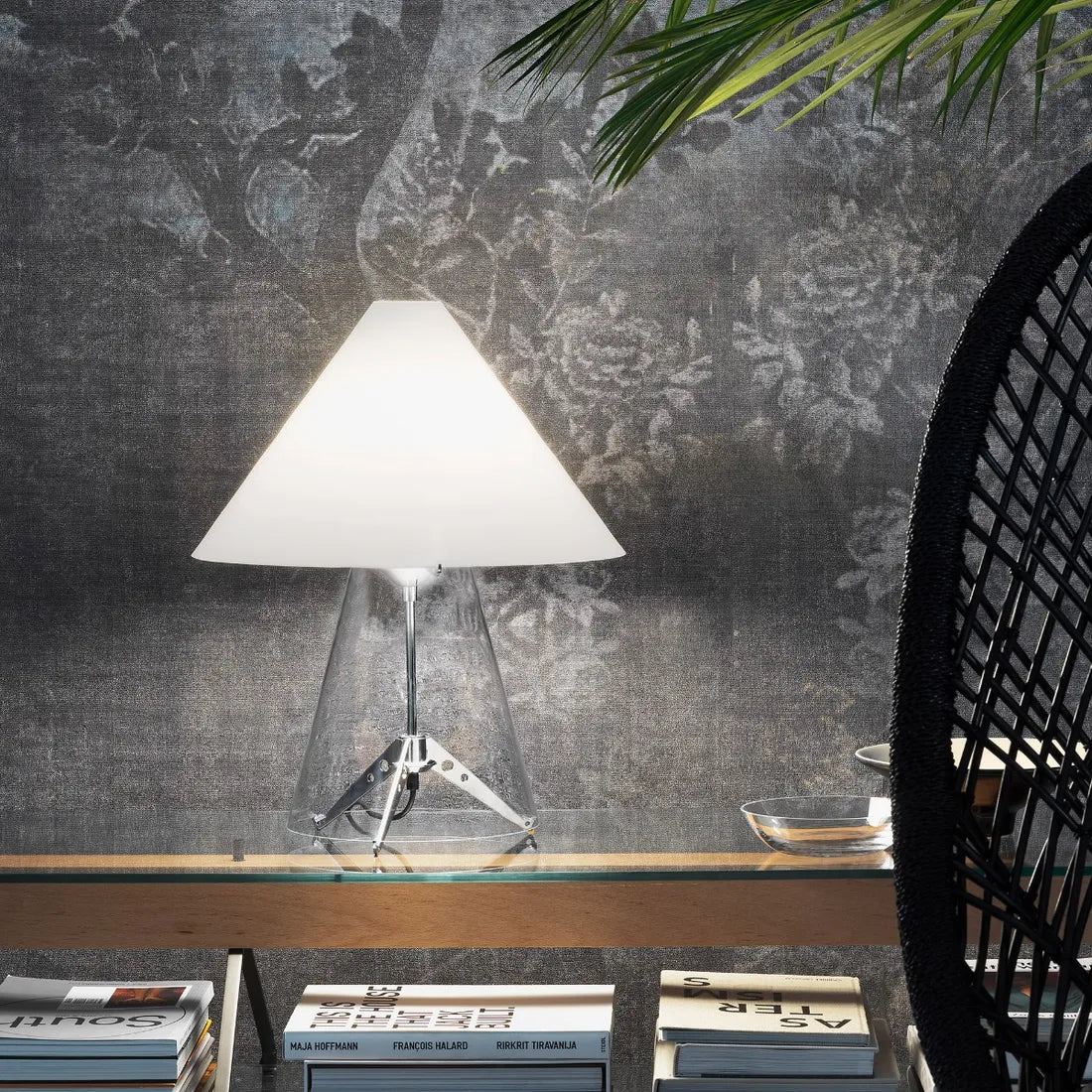 Over table lights, futuristic Table light, pretty lights on table, modern Glass Table Light, Best table lamp for room