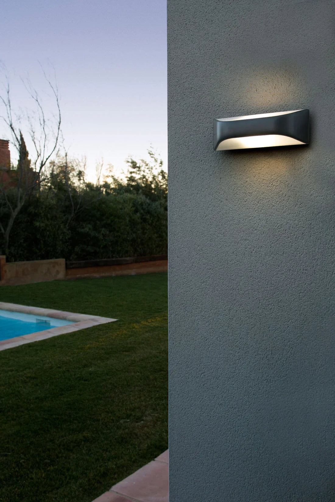 Wall Lamps for Gardens_Outdoor Lighting