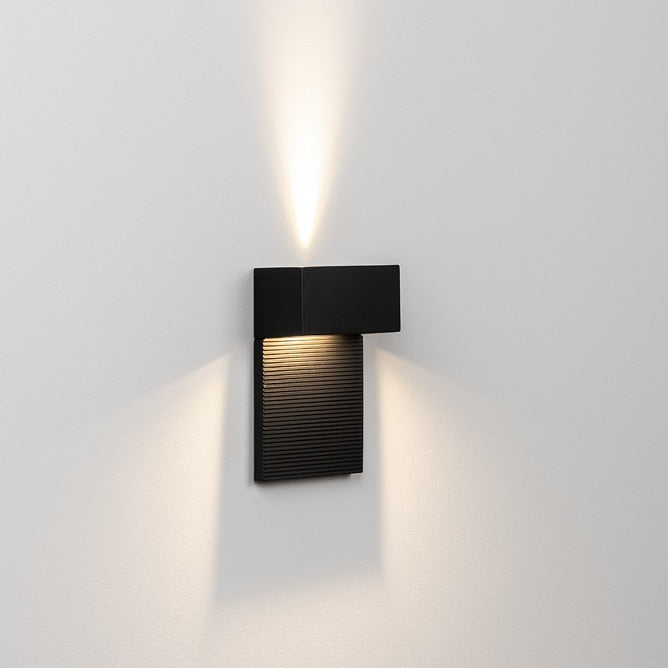Mini Wall Lamp by Milan – Small in Size, Big on Style! ✨💡