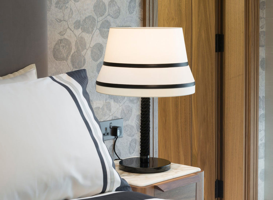 Table lamp White fabric for bedroom
