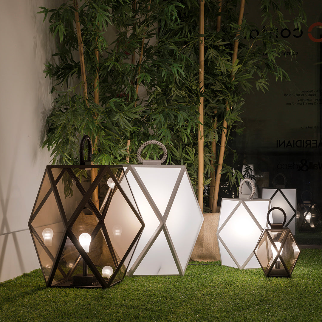 Beautiful White Exterior Lamp, Best Outdoor lamps online, high range outdoor lamp fixture
