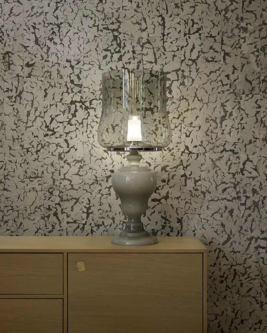 Large Royal Lights online, traditional Classic Table lamp for living room, Royal lighting, Vintage Deco Lamps, Tall table Lamps online shop, Large  table lights