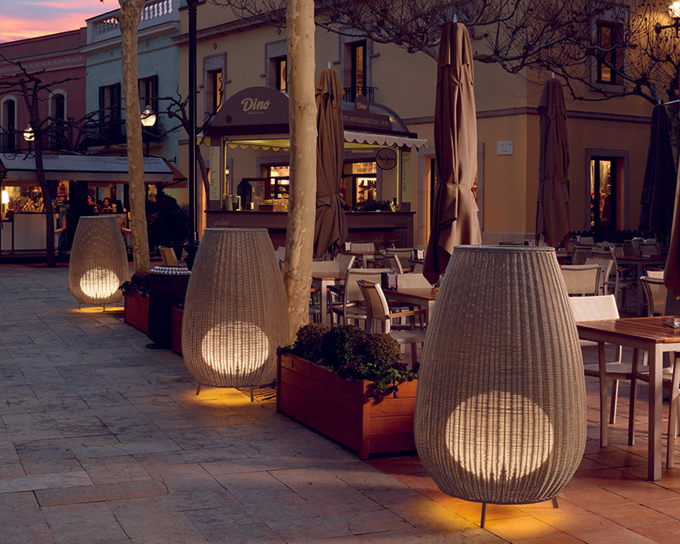 Outdoor rattan floor lamp