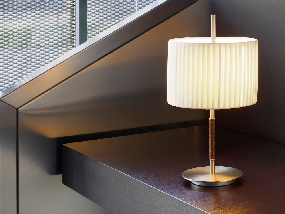Luxury Fabric shade table lamp