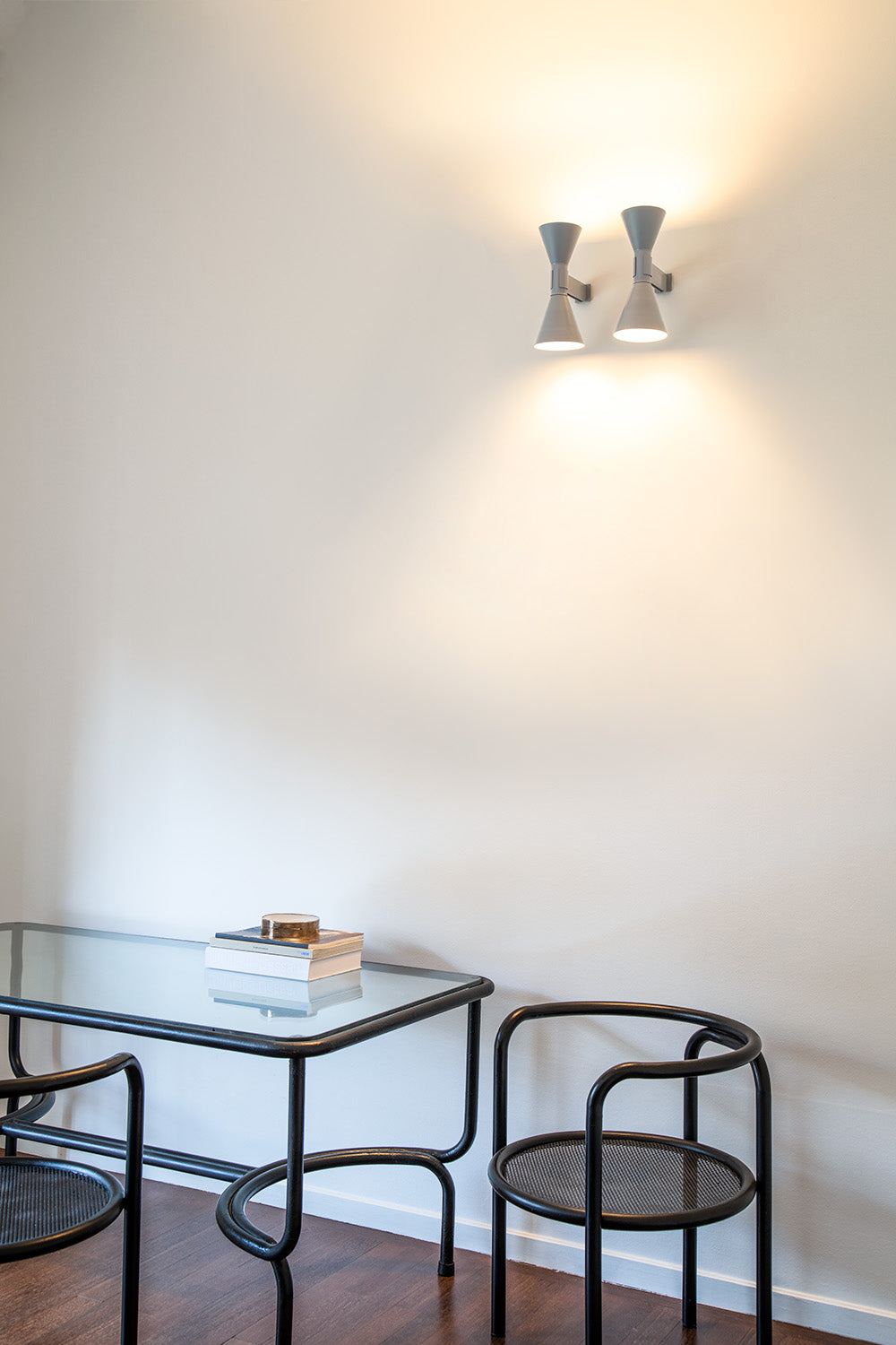 Designer Italian white photo wall light