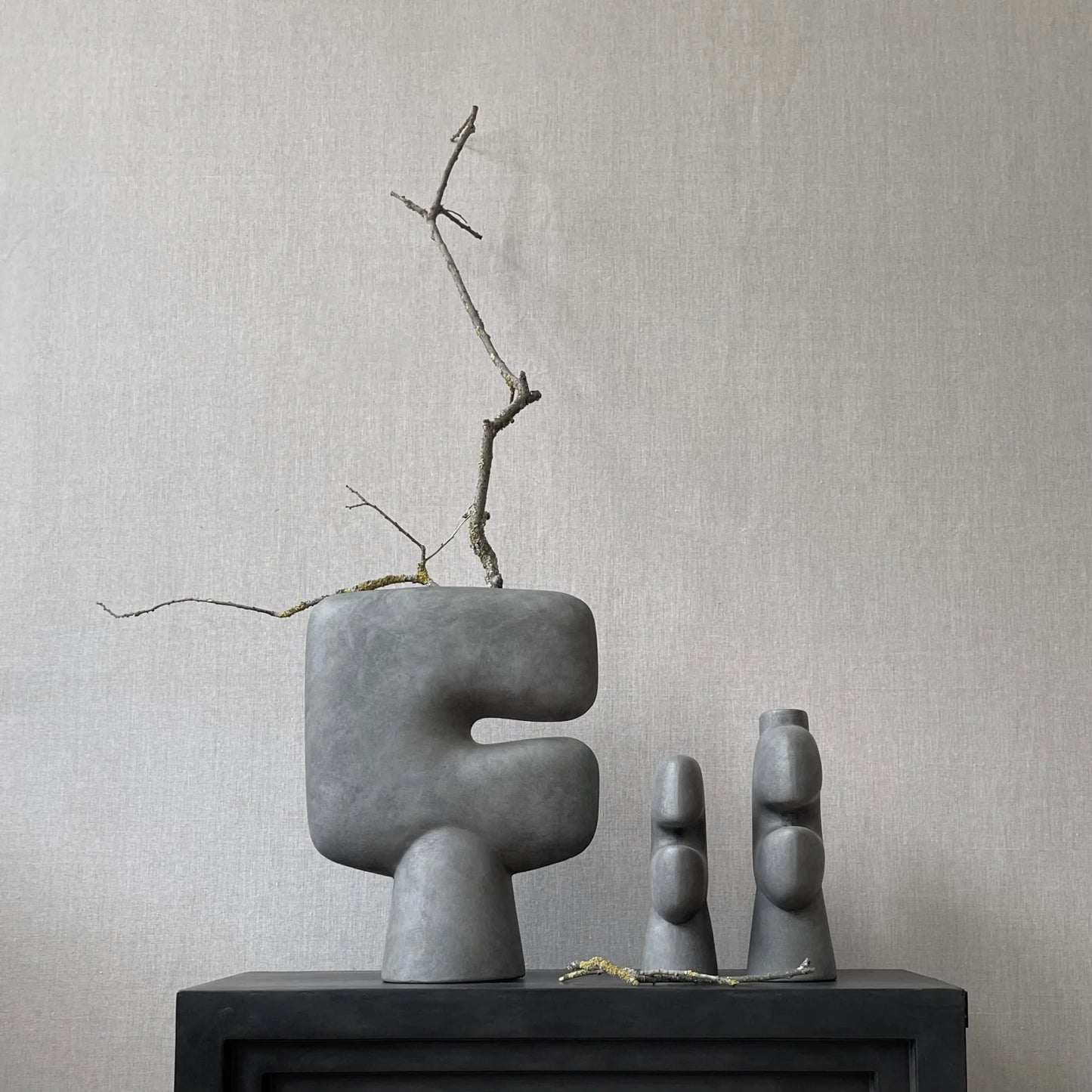 Tribal Vase, Mini - Dark Grey by 101 Copenhagen