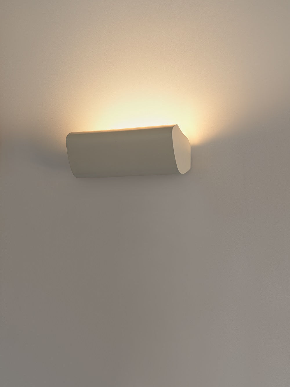 White indirect light wall
