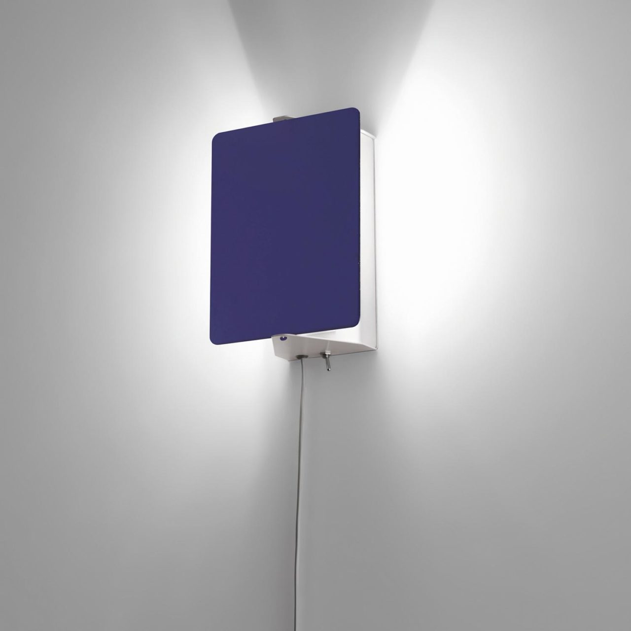 adjustable pivotable  Wall light 