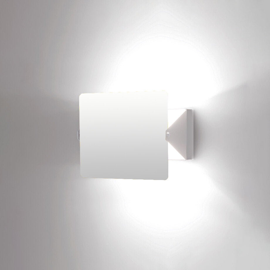 White Metal Dimmable pivotable wall light by Nemo Italian