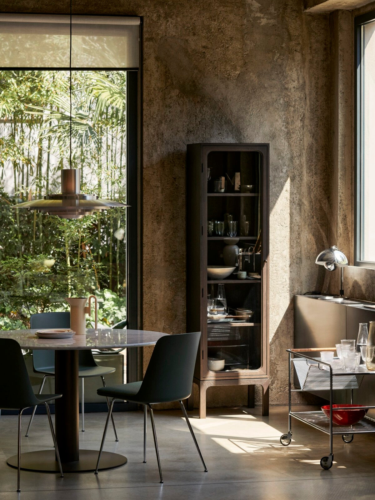 Modern pendant lighting – &Tradition’s P376 lamp with timeless layered shade design for glare-free overhead lighting.

