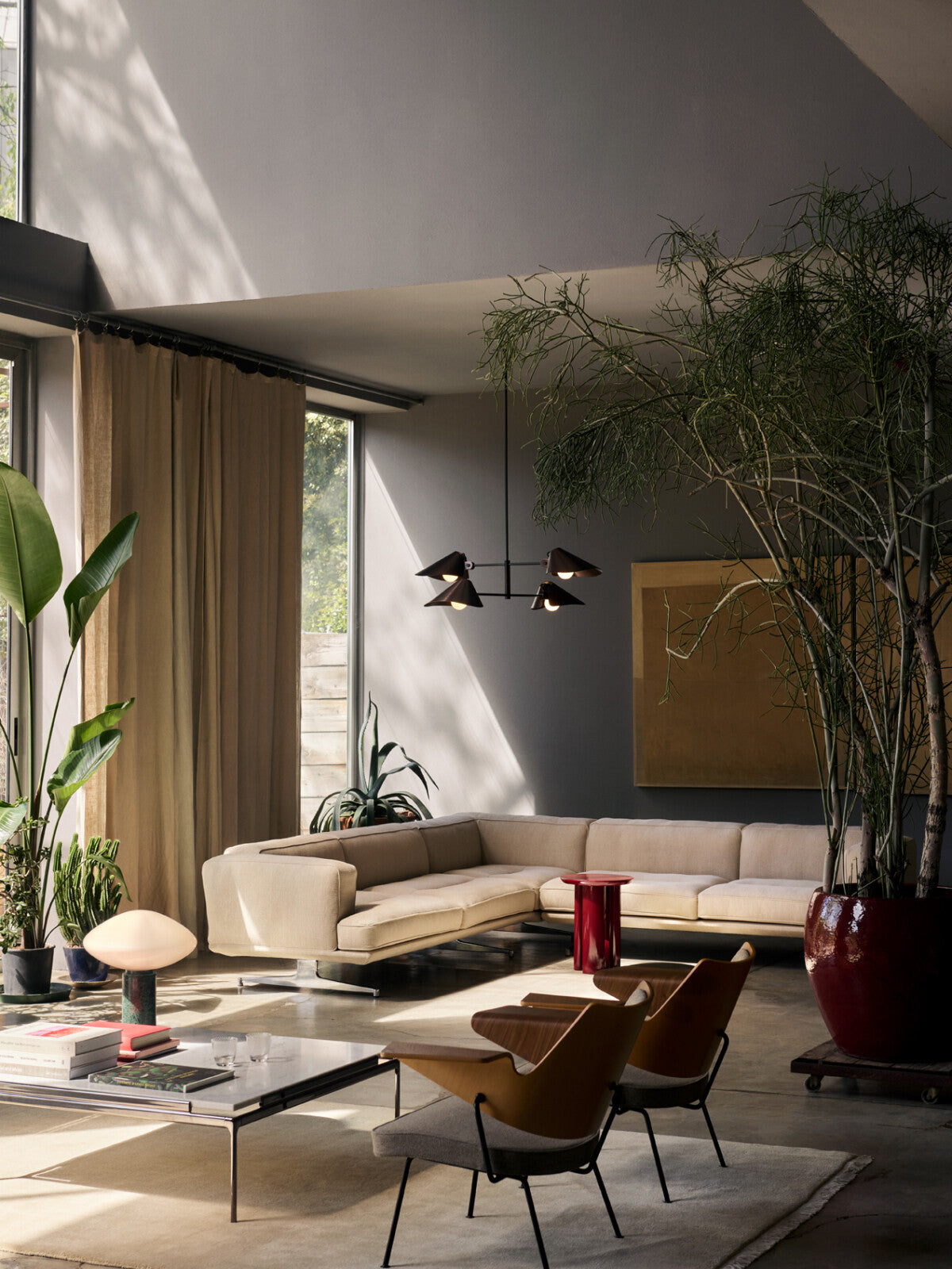 Bonnet Chandelier – elegant &Tradition lighting piece with sculptural design, perfect for luxury home décor.

