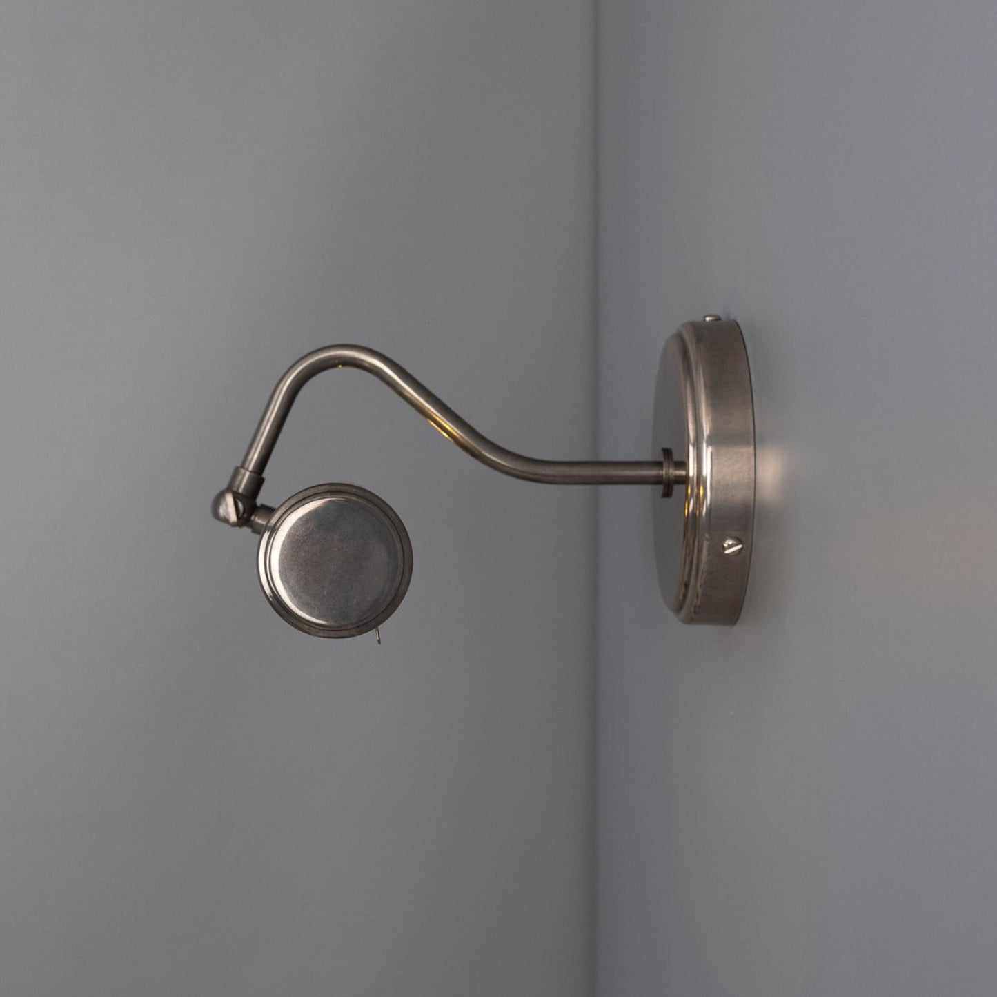 Belfast Picture Light by Mullan Lighting in a classic brass finish, designed to illuminate artwork, mirrors, and decorative wall features