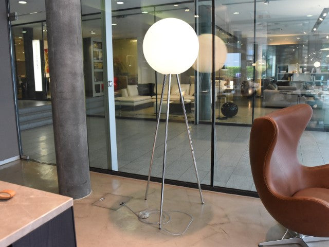 Tripod Floor Light, Moon floor lamp, chrome metal floor lamp European, European designer lighting brand, Corner floor light