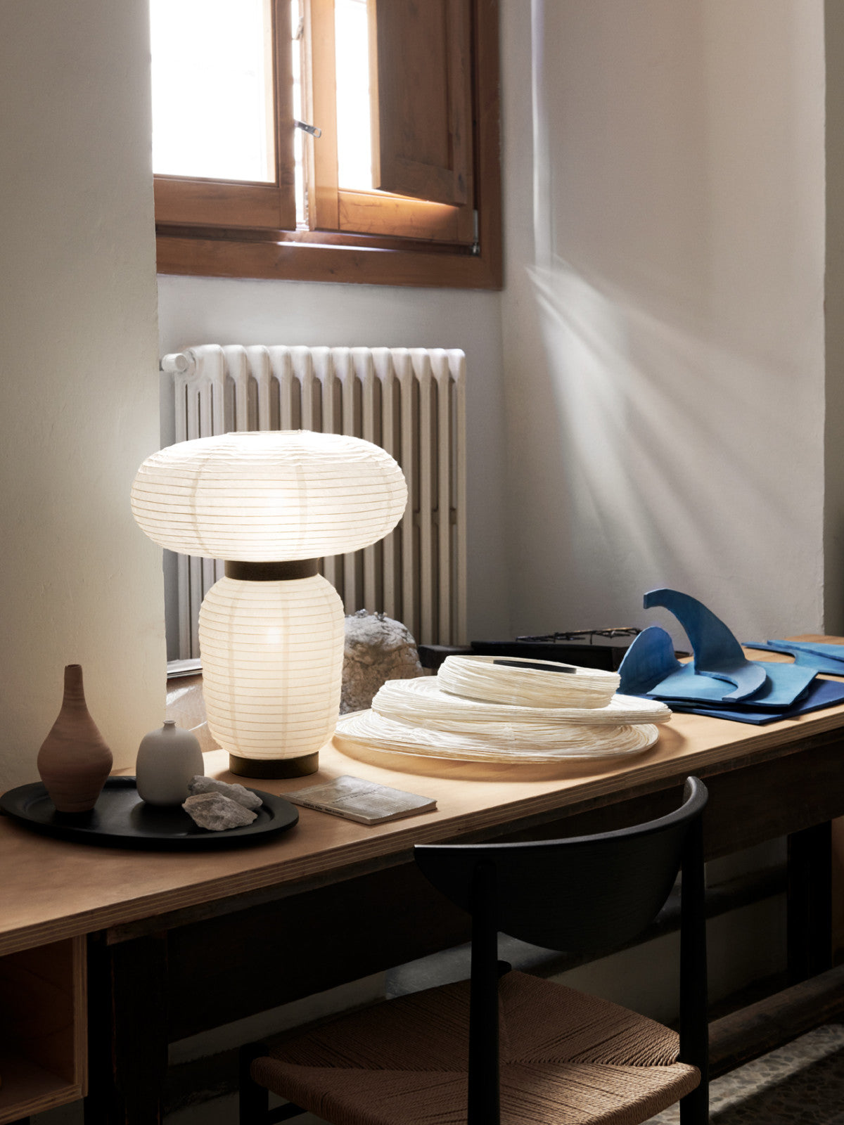 Formakami Table Lamp by &Tradition