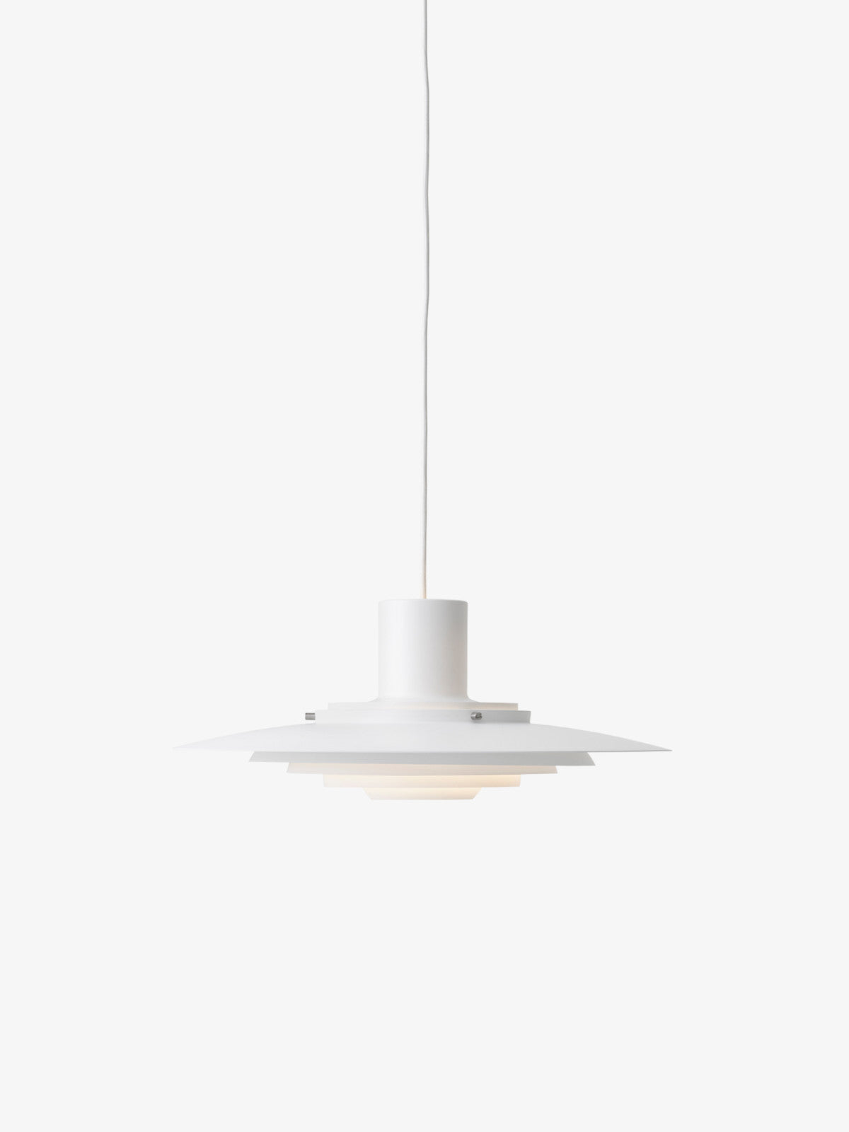 &Tradition P376 Pendant – mid-century inspired designer light with sleek curves, perfect for modern and classic homes.

