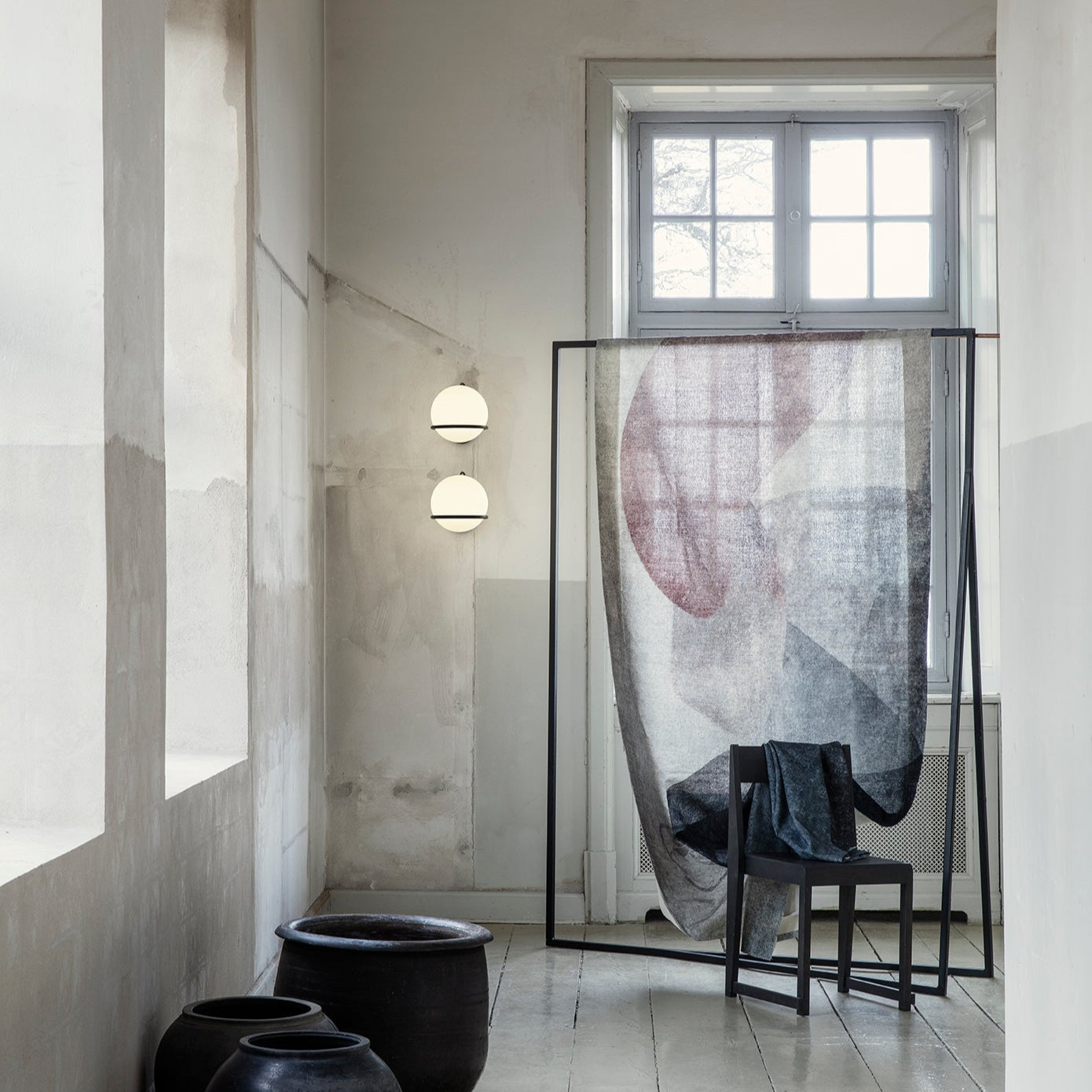  Astep Model 238/1 wall lamp featuring a single 20 cm opaline glass globe held by a refined steel ring on a rectangular backplate for modern elegance.