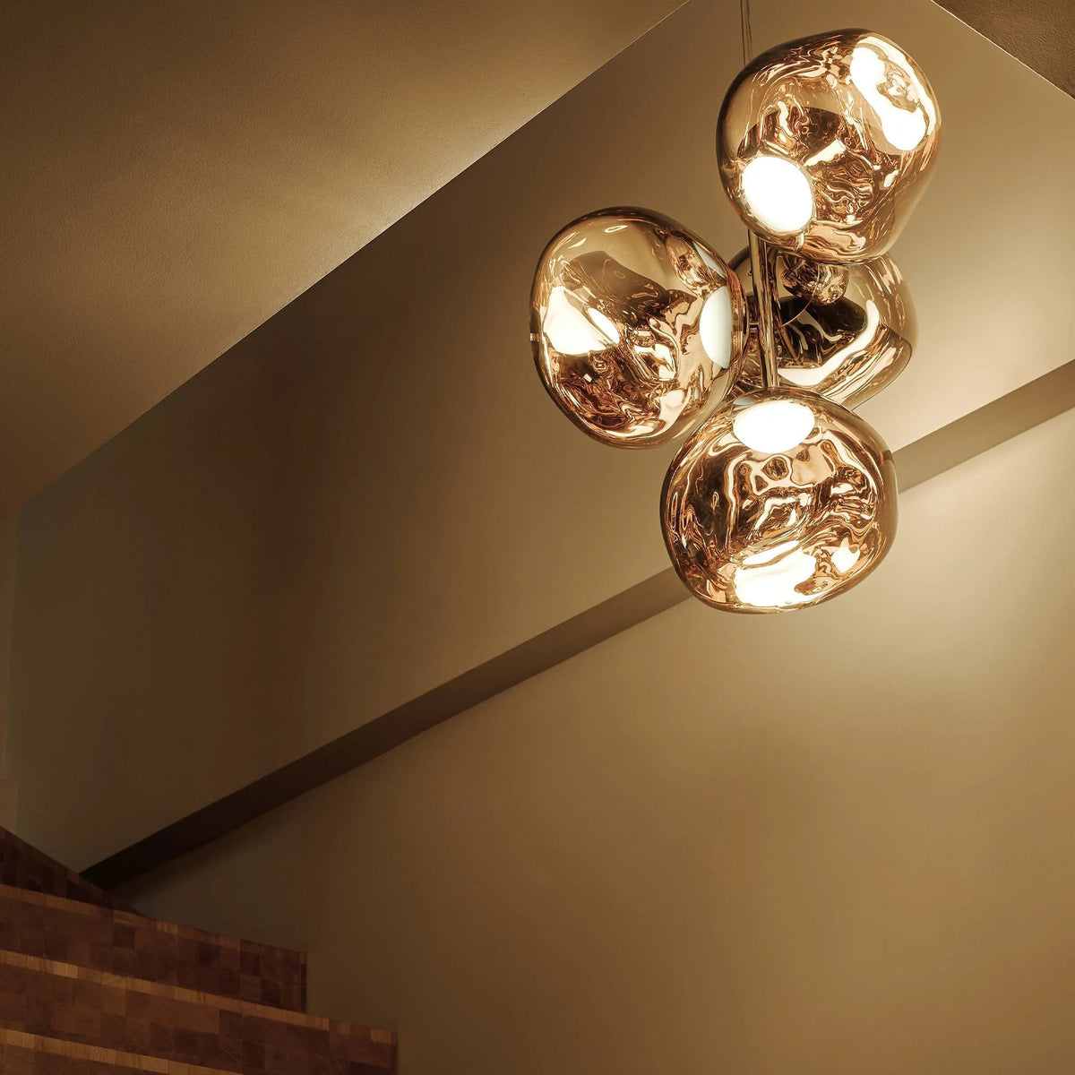 Melt Mini Chandelier by Tom Dixon, designer chandelier with sculptural organic forms for luxury interiors ✨