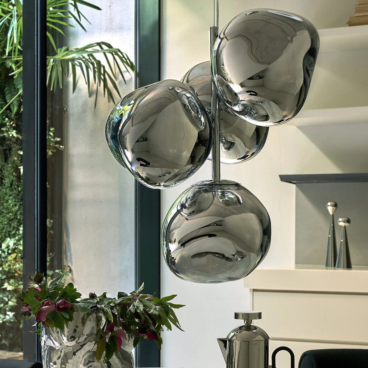 Melt Mini Chandelier by Tom Dixon, designer chandelier with sculptural organic forms for luxury interiors ✨