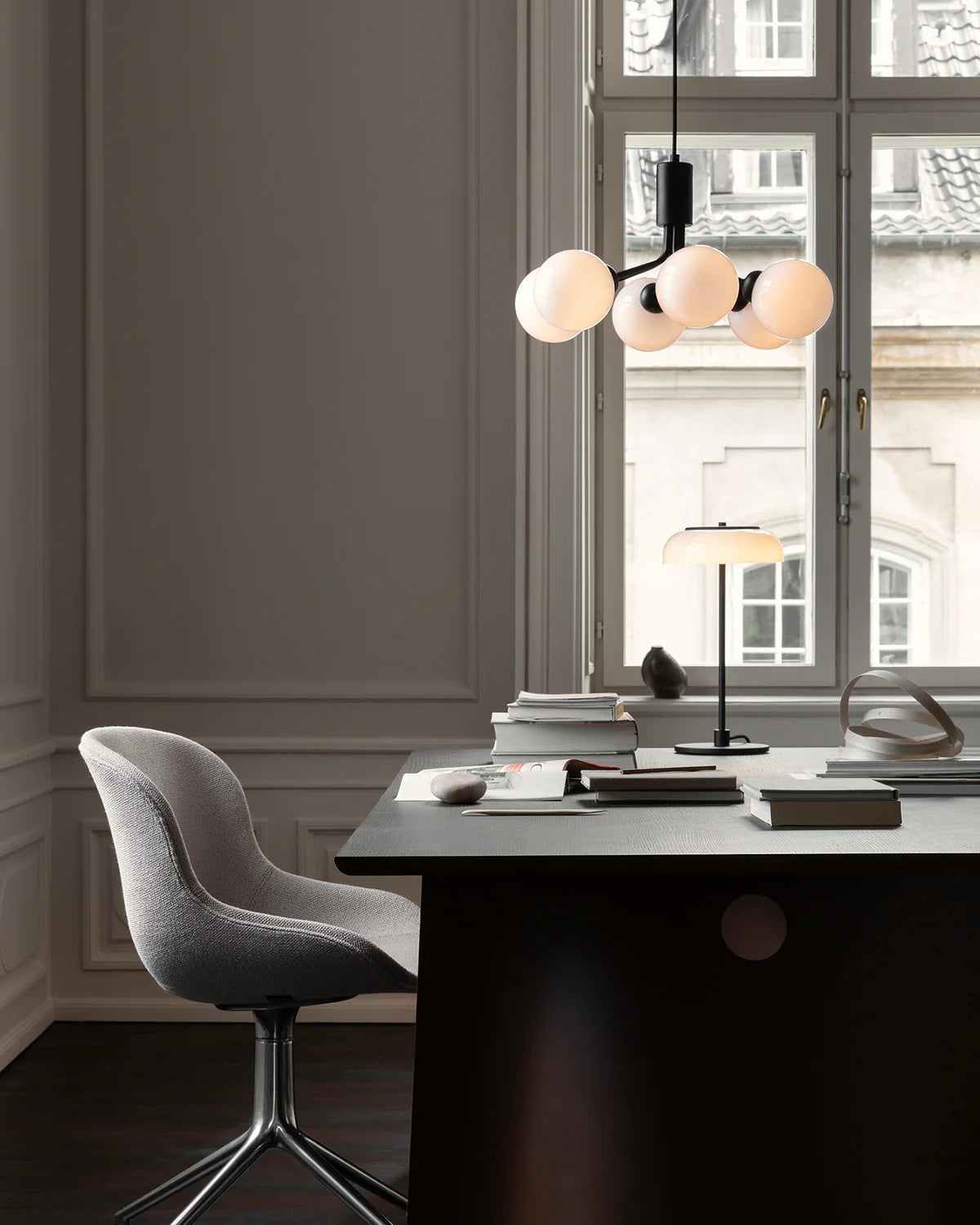 Apiales 6 Chandelier by Nuura