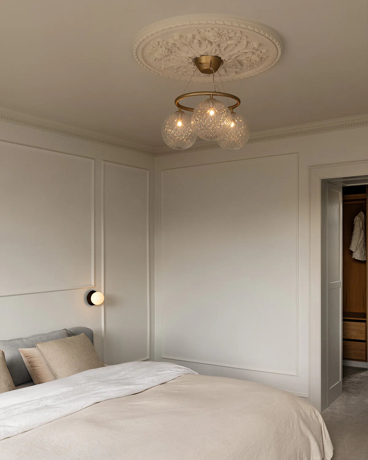 Miira 3 Circular Chandelier by Nuura