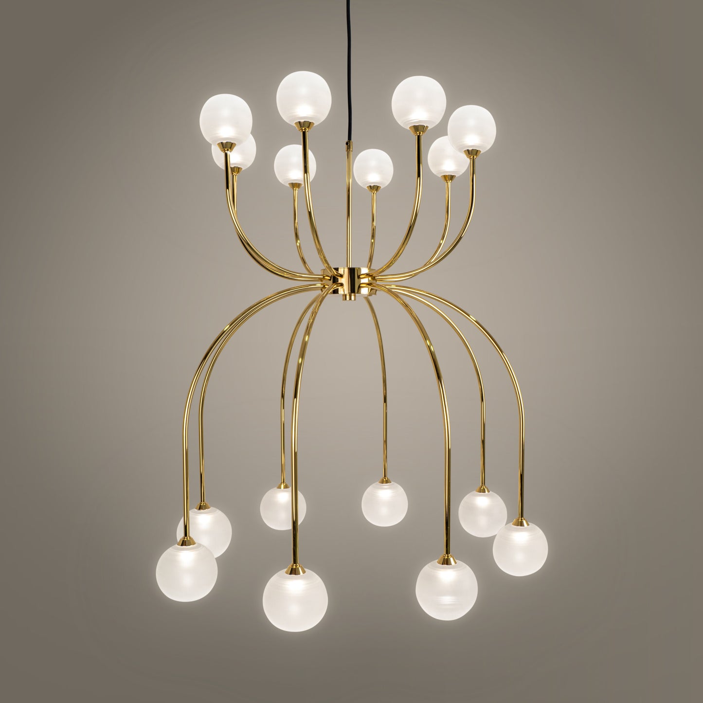 Penélope H16 chandelier by Ilfari, modern European designer chandelier with sculptural luxury lighting design for premium interiors
