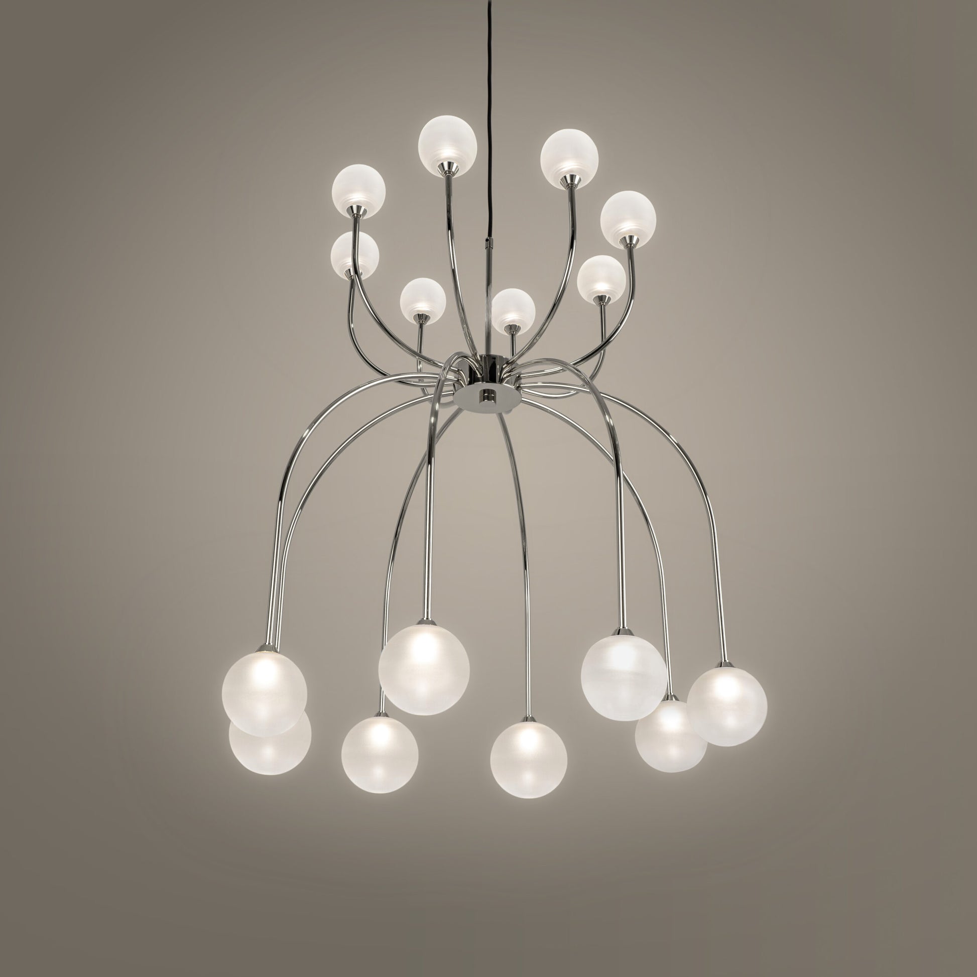 Penélope H16 chandelier by Ilfari, modern European designer chandelier with sculptural luxury lighting design for premium interiors