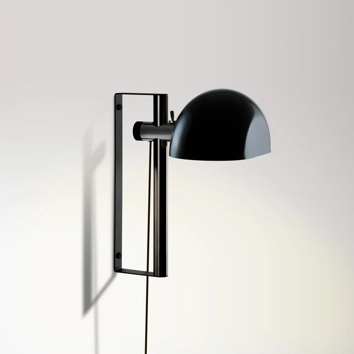 Lauro A Wall Lamp by Marset, Spanish designer wall lamp for modern interiors and luxury lighting ✨
